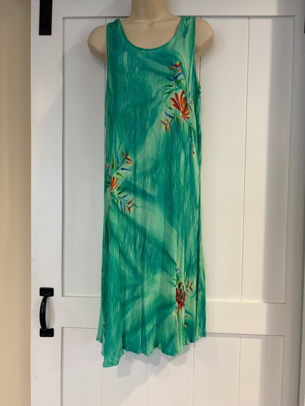 Pineapple Moon green floral shift dress, Medium?